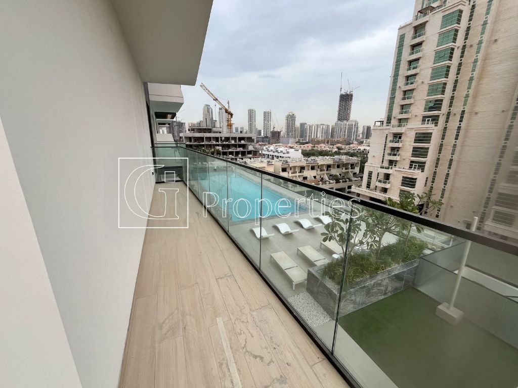 On The Pool | Corner Unit | Large Unit | Brand New - 13