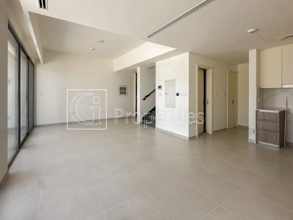 Vacant | Ready to Move | Unfurnished | Brand New - 1