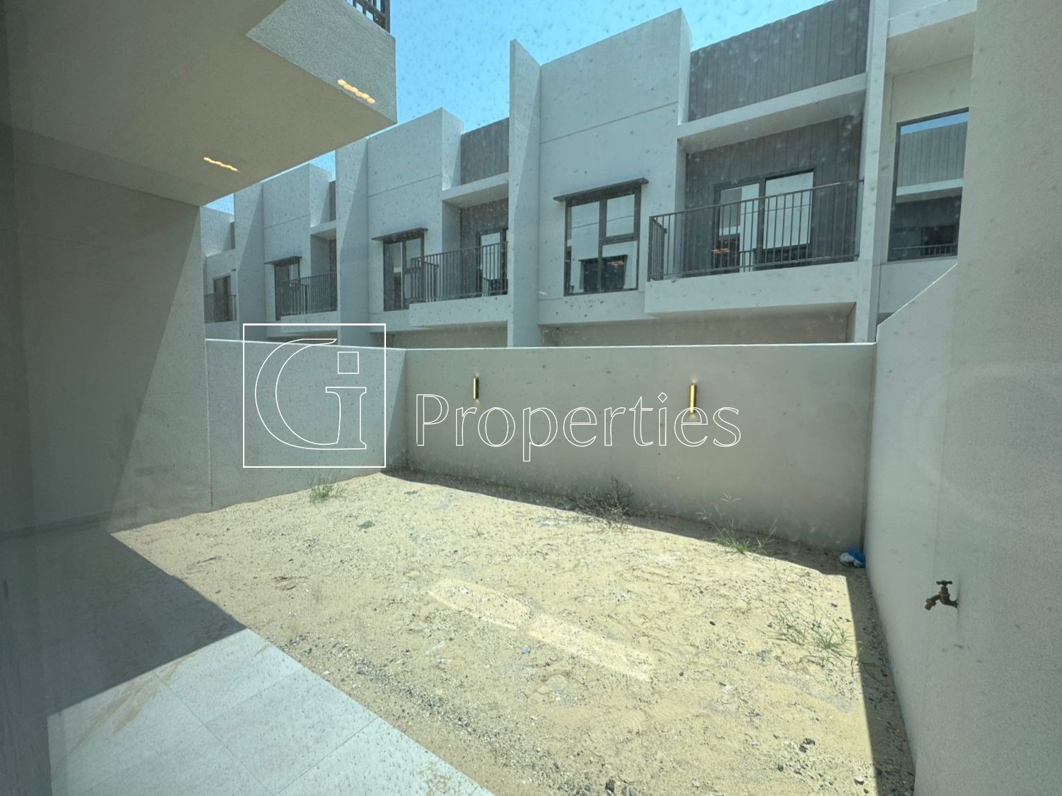 Big Plot | Unfurnished | Spacious Layout | Vacant - 4