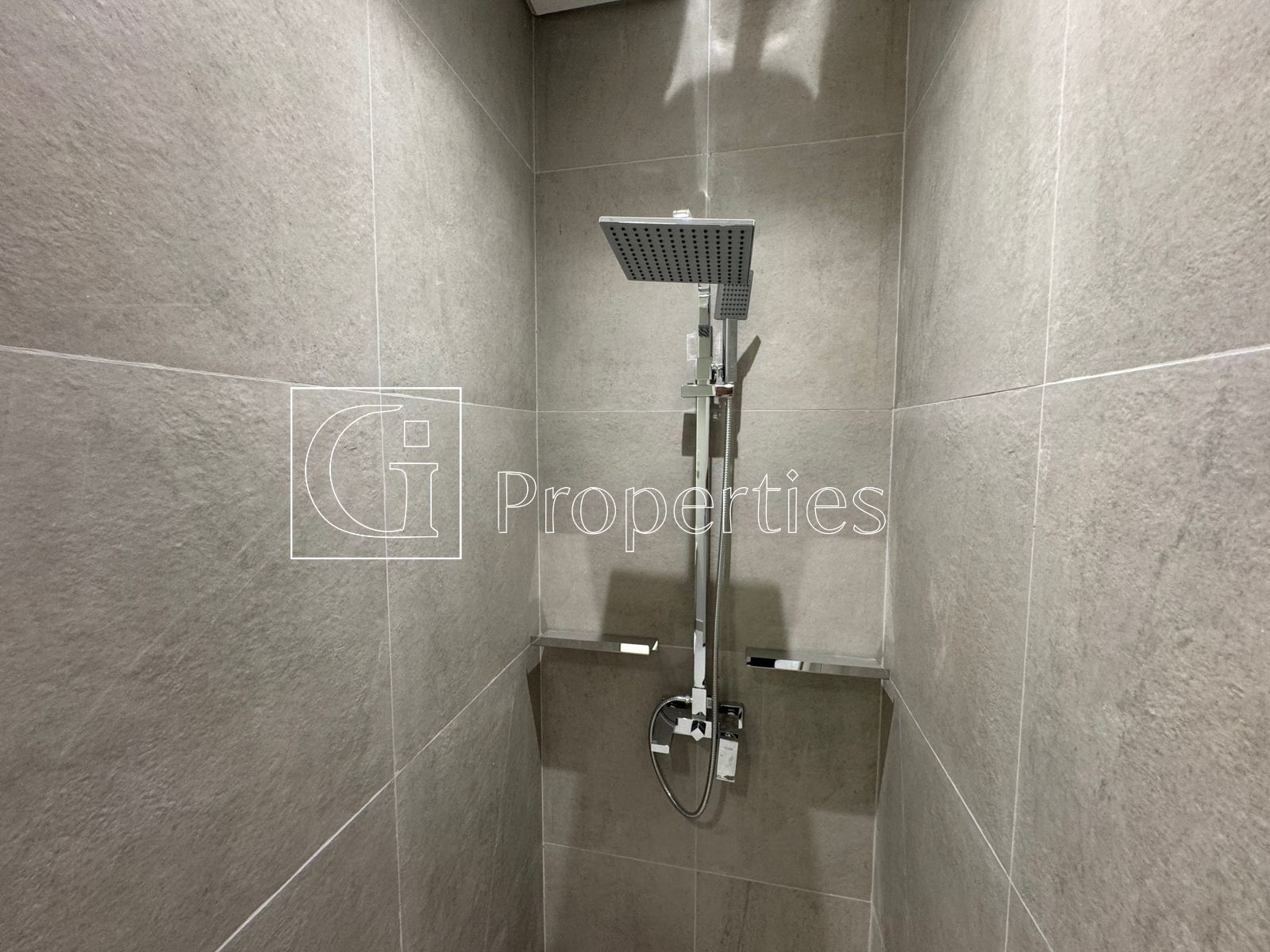 Big Plot | Unfurnished | Spacious Layout | Vacant - 14