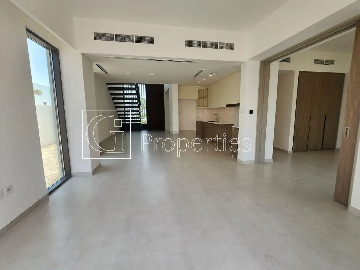 Luxurious Layout | Brand New | Landscaped - 2