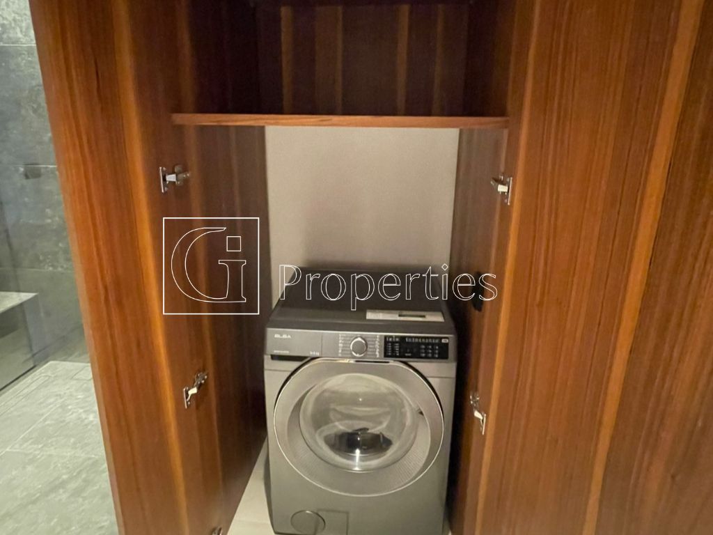 Fully Furnished | Good Location | 4 Cheques - 9