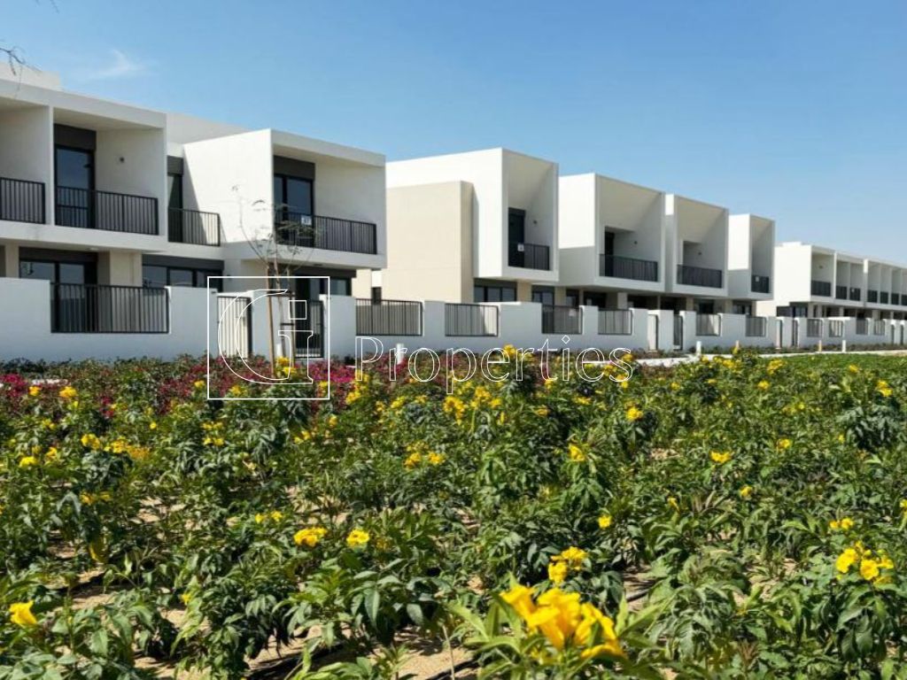 Single Row | Close to Park | Brand New - 11