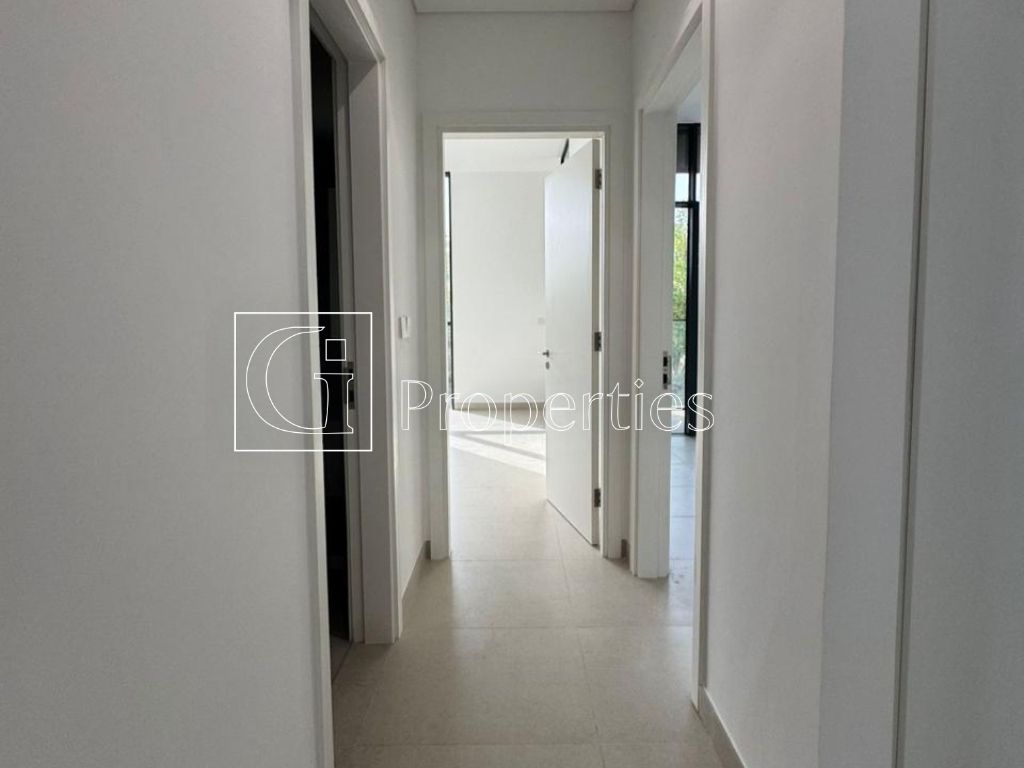 Vacant | Ready to Move | Brand New - 9