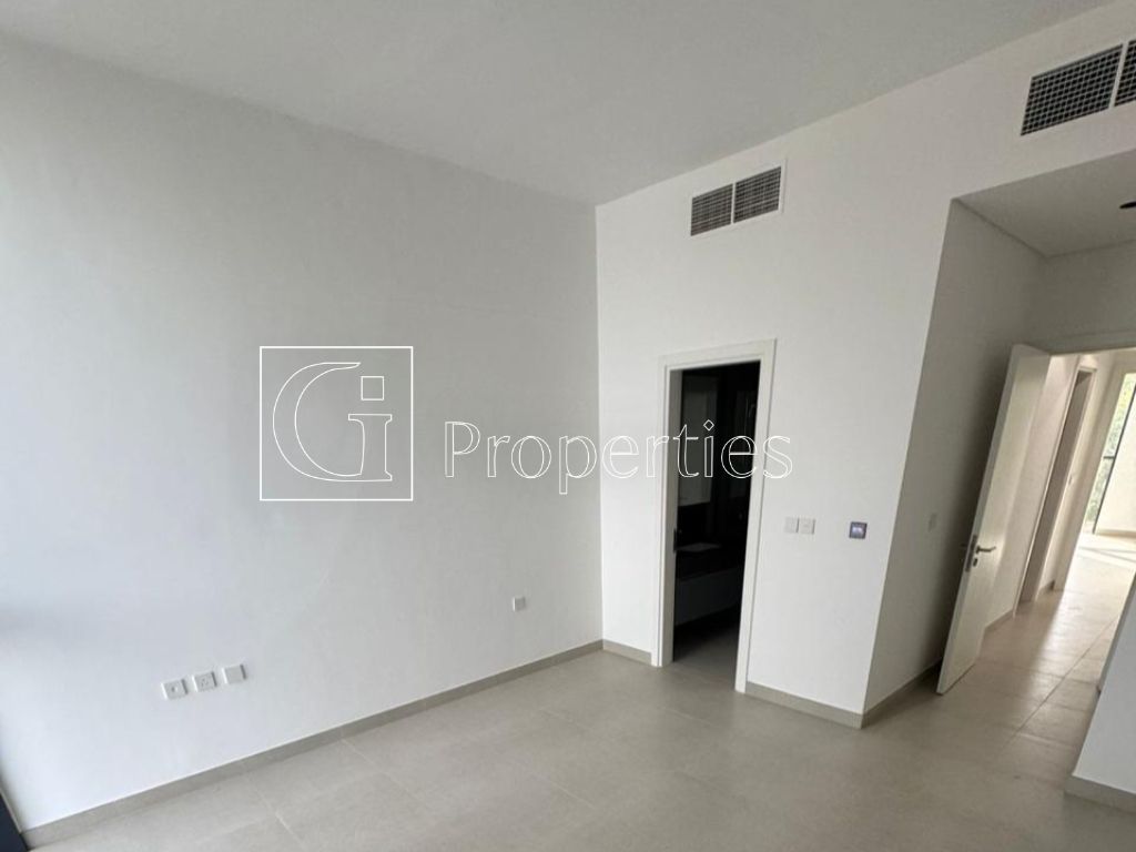 Vacant | Ready to Move | Brand New - 11