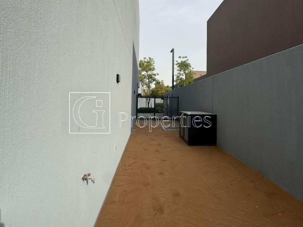 Vacant | Ready to Move | Brand New - 18