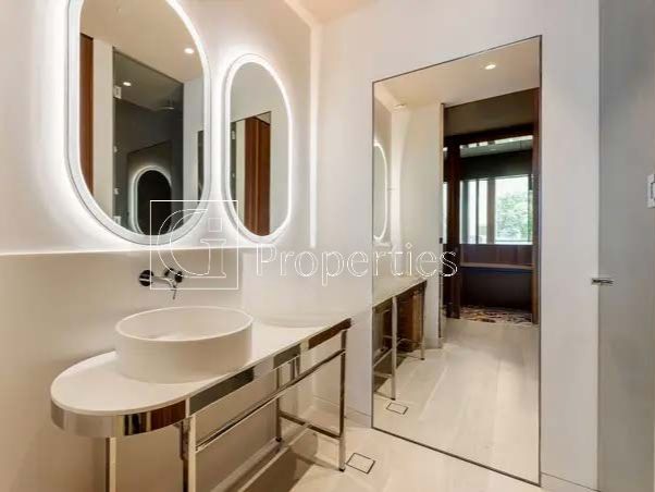 Fully Furnished | Good Location | 4 Cheques - 6