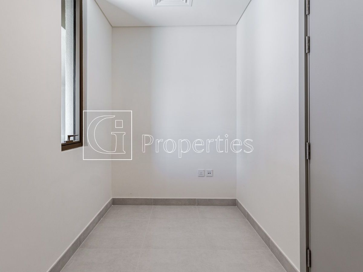 Biggest Plot | Corner Unit | Brand New - 10