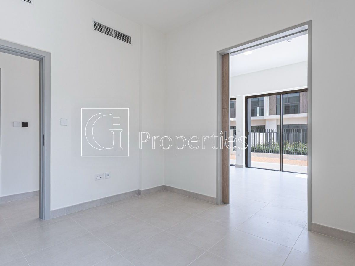 Biggest Plot | Corner Unit | Brand New - 19