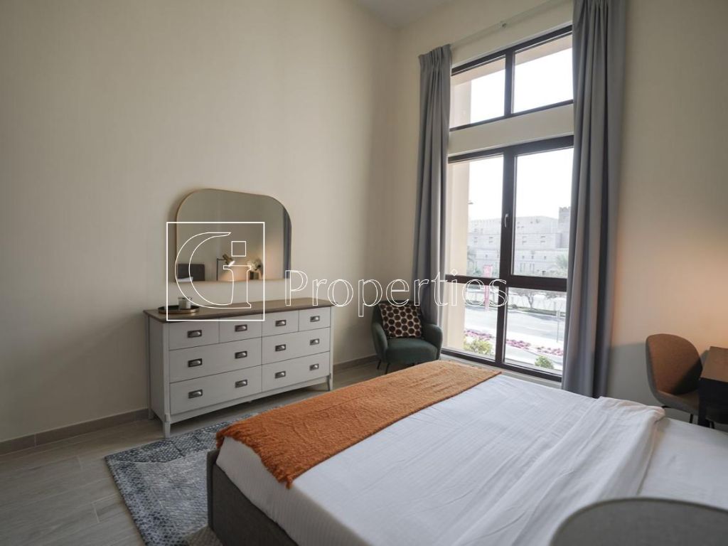 Tenanted | Fully Furnished | Low Floor - 11