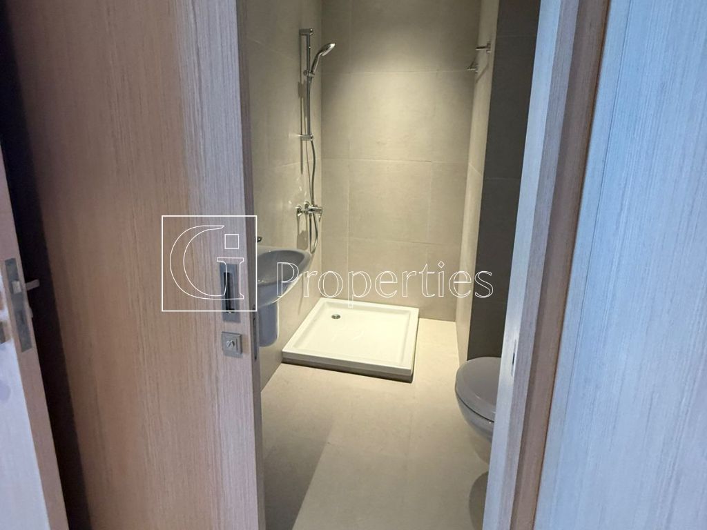 Burj Khalifa View | Unfurnished | Spacious Layout - 7