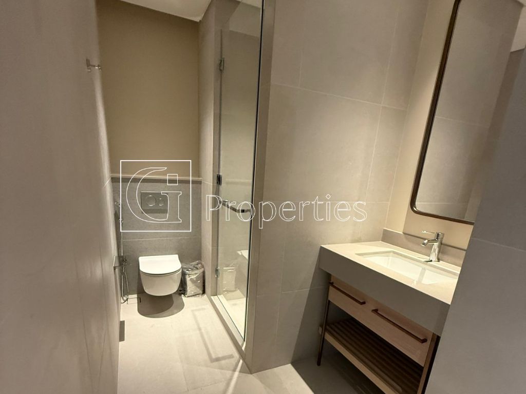 Burj Khalifa View | Unfurnished | Spacious Layout - 9