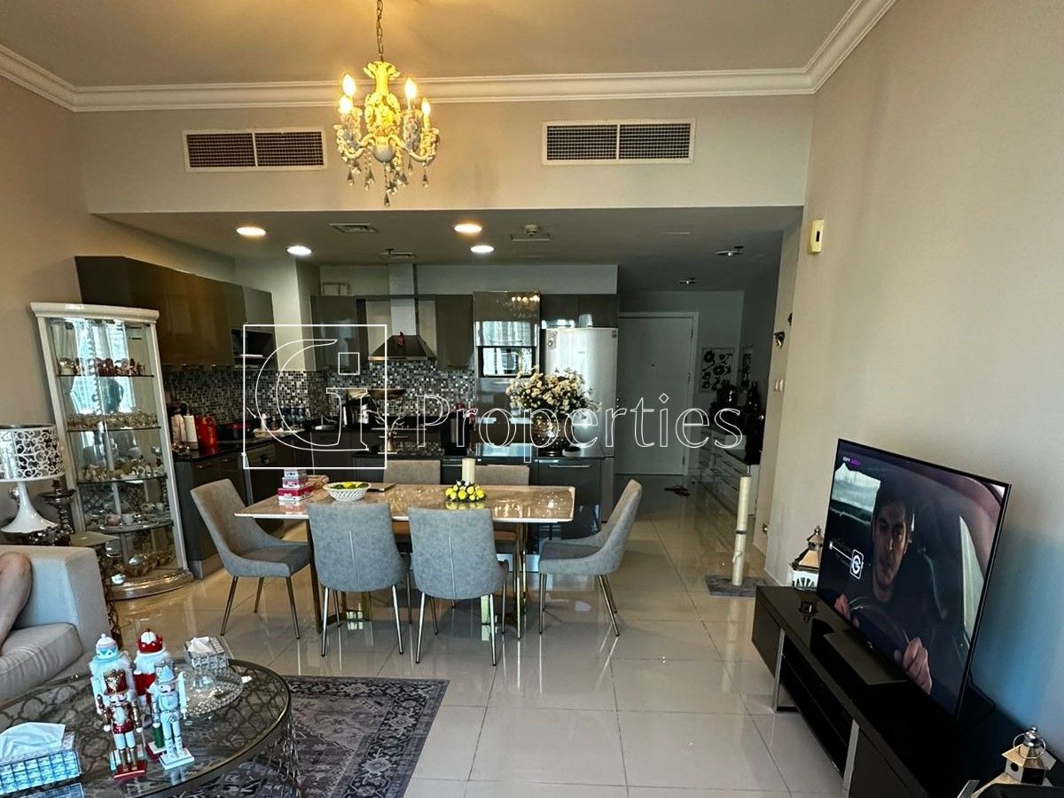 Facing Pool View | Vacant | Fully Furnished - 5