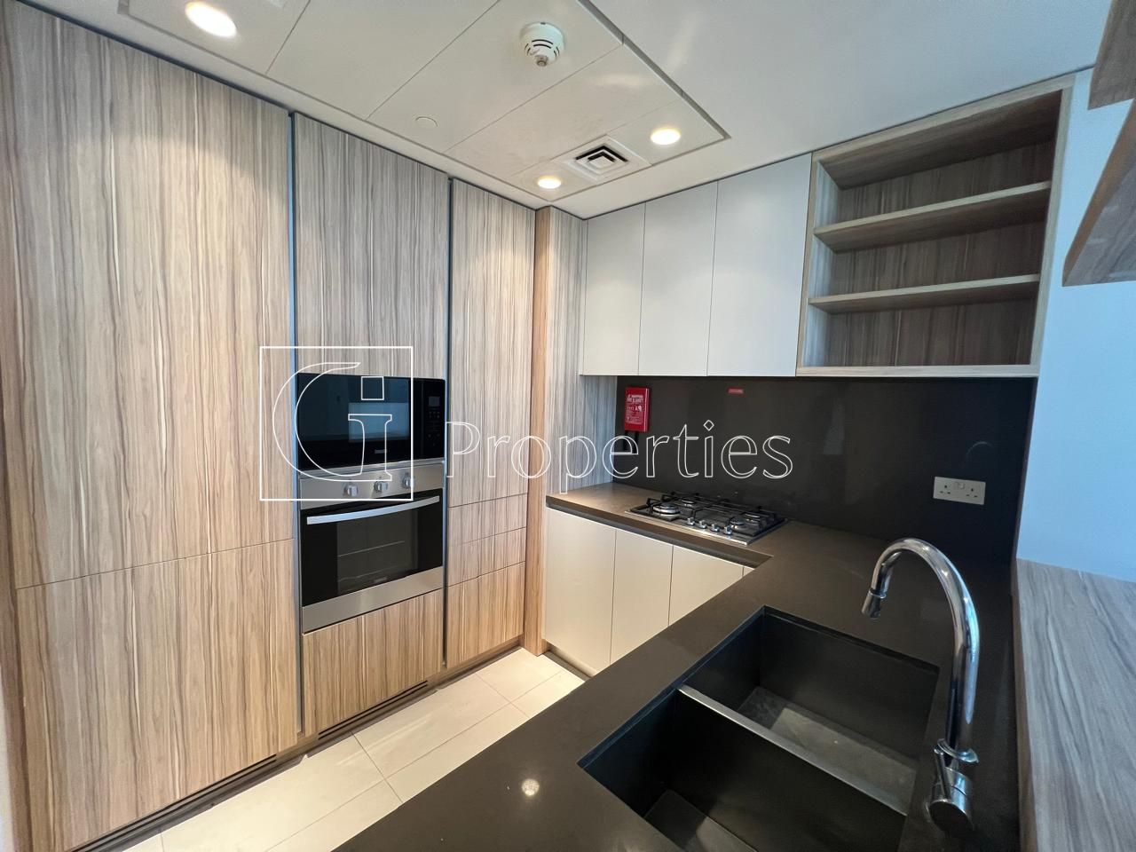 On High Floor | Vacant | End Users Favorite - 4