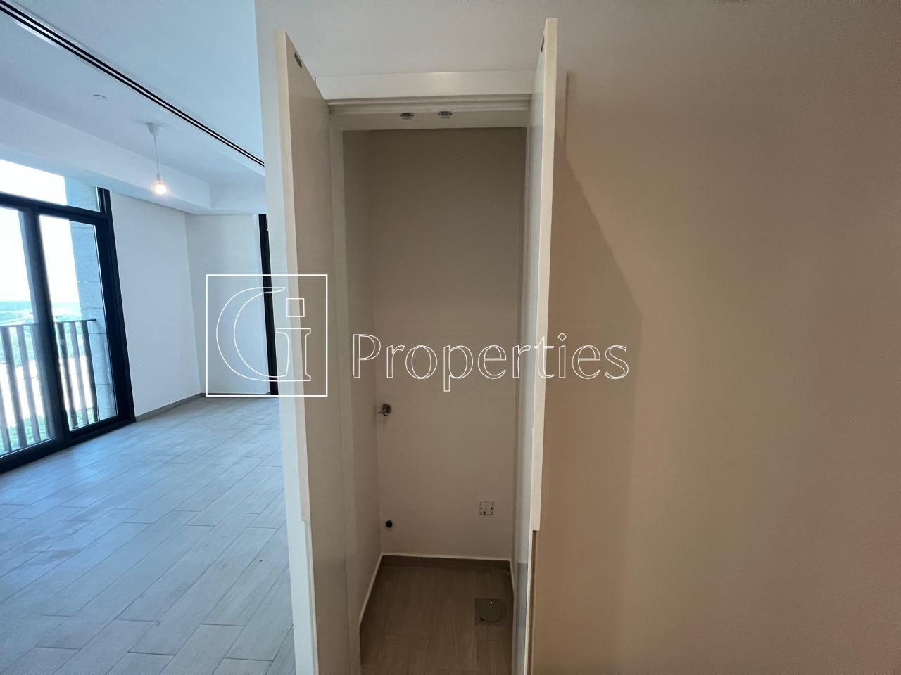 On High Floor | Vacant | End Users Favorite - 6