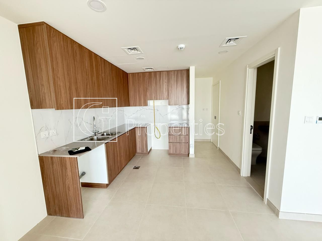 Vacant | Ready to Move | Brand New - 5