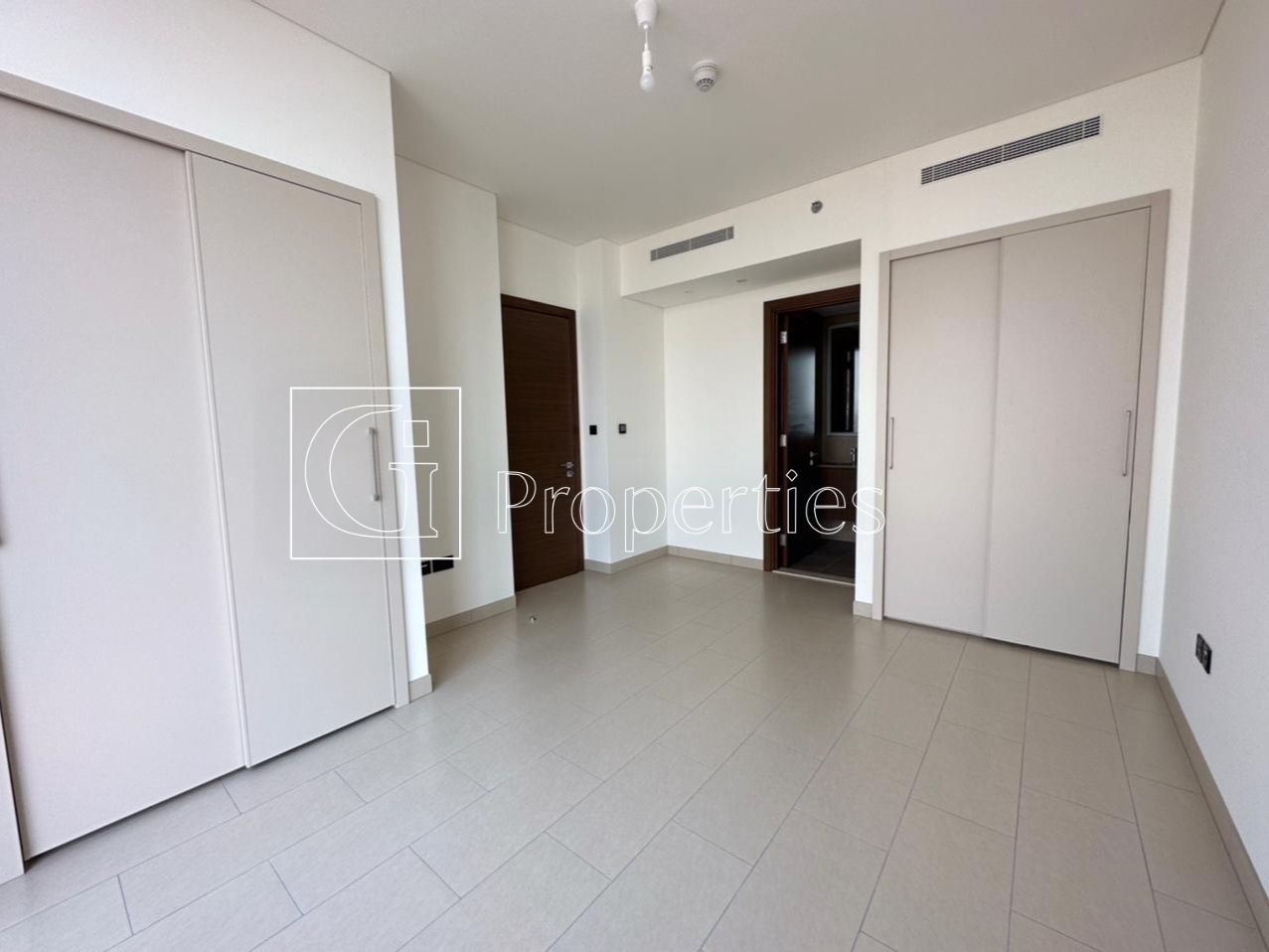 Corner Unit | Burj Khalifa View | High Floor - 9