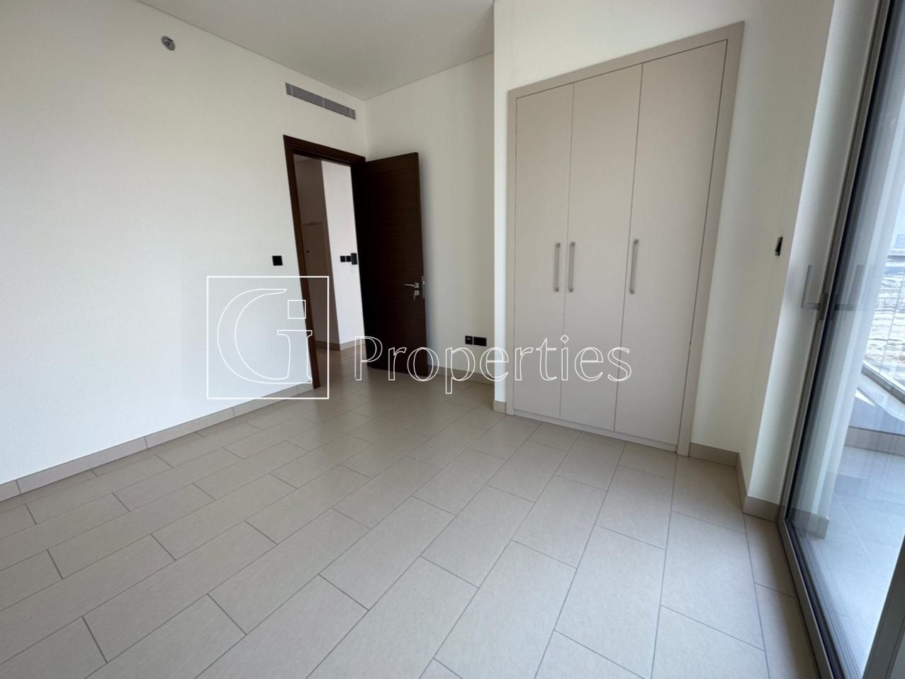 Corner Unit | Burj Khalifa View | High Floor - 12