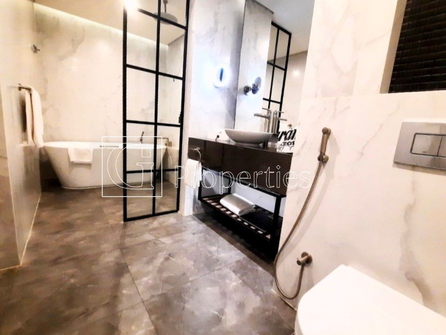 Fully Furnished | Burj Khalifa View | Lowest Price - 8