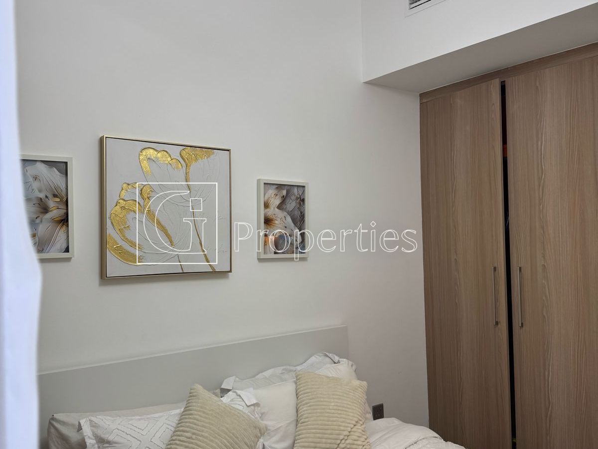 Modern Studio | High Floor | Community View - 3