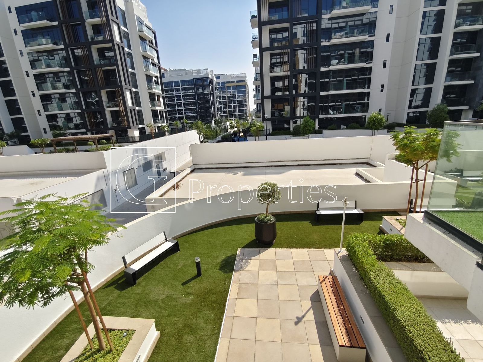 Modern Studio | High Floor | Community View - 11