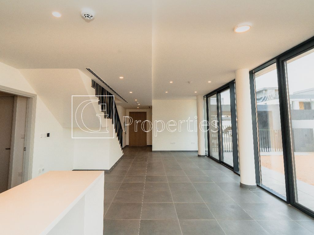 Single Row | Close to Amenities | Big Layout - 4