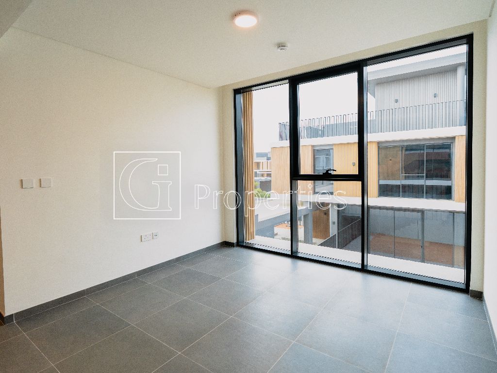 Single Row | Close to Amenities | Big Layout - 7