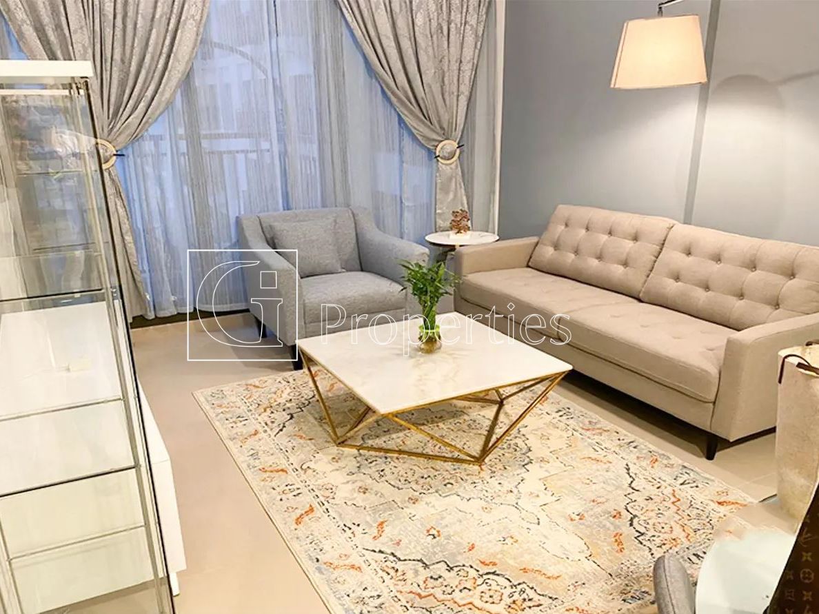 Fully Furnished | Pool View | Ready to Move - 2