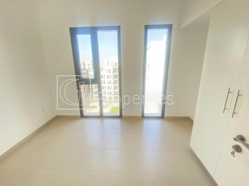 High Floor | Unfurnished Unit | Pool View - 6