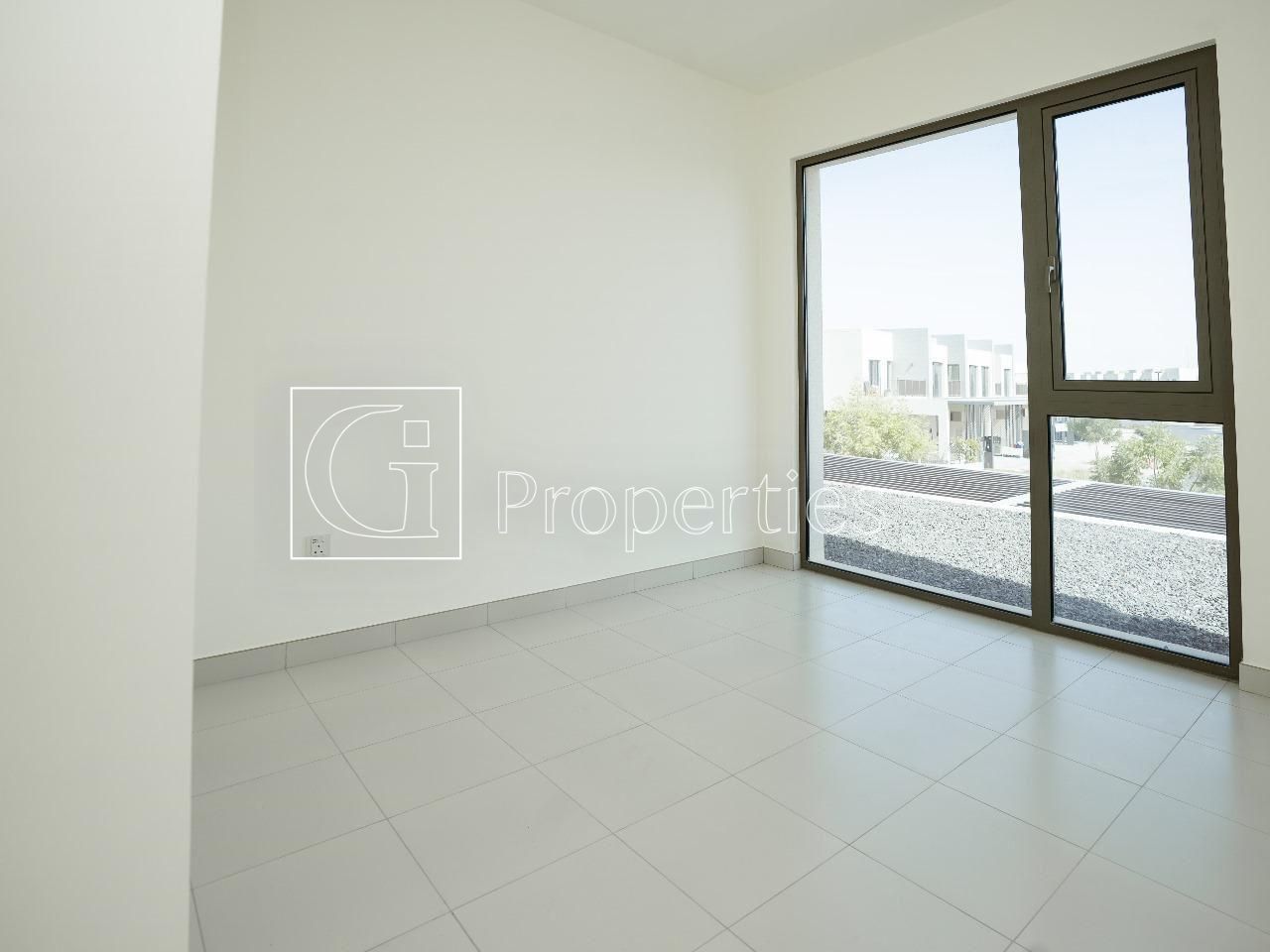 Brand New | Single Row | Vacant - 10