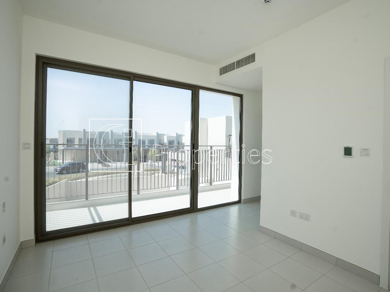 Brand New | Single Row | Vacant - 12