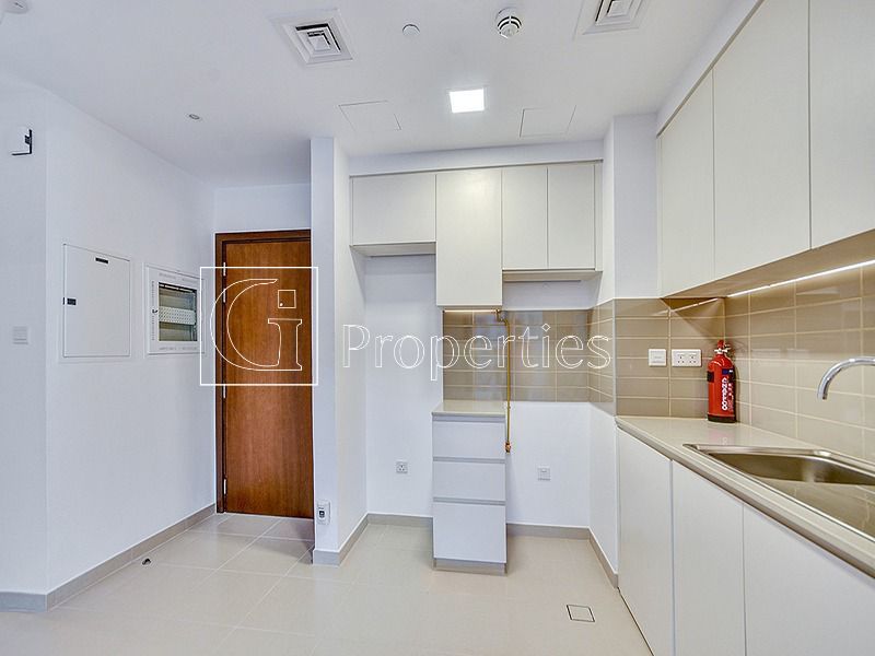 Vacant | Ready to Move | Unfurnished - 7