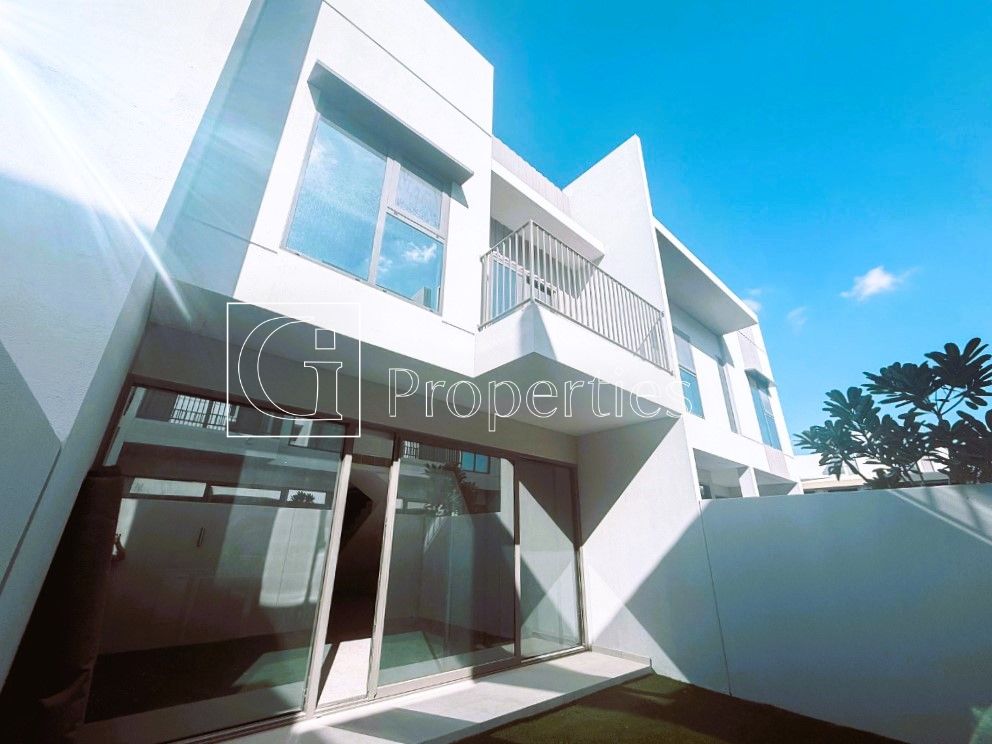 Vacant | Ready to Move | Fitted Kitchen - 14