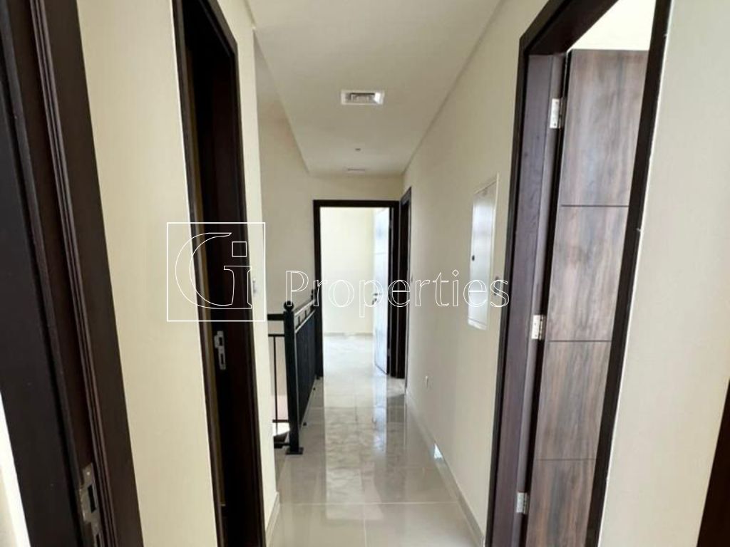 Vacant | Unique Layout | 4BR + Maid's Room - 4