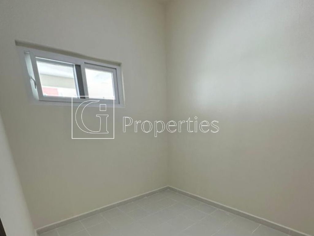 Vacant | Unique Layout | 4BR + Maid's Room - 11