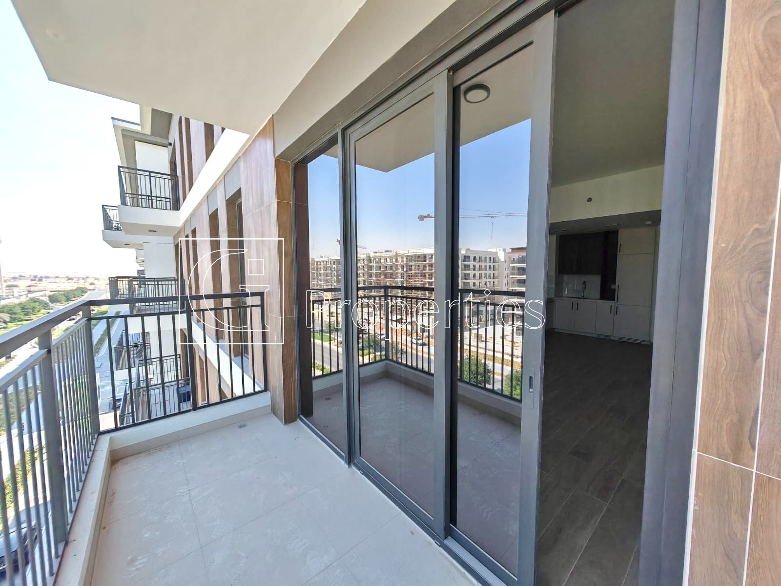 Open Kitchen | Spacious Layout | Boulevard View - 10