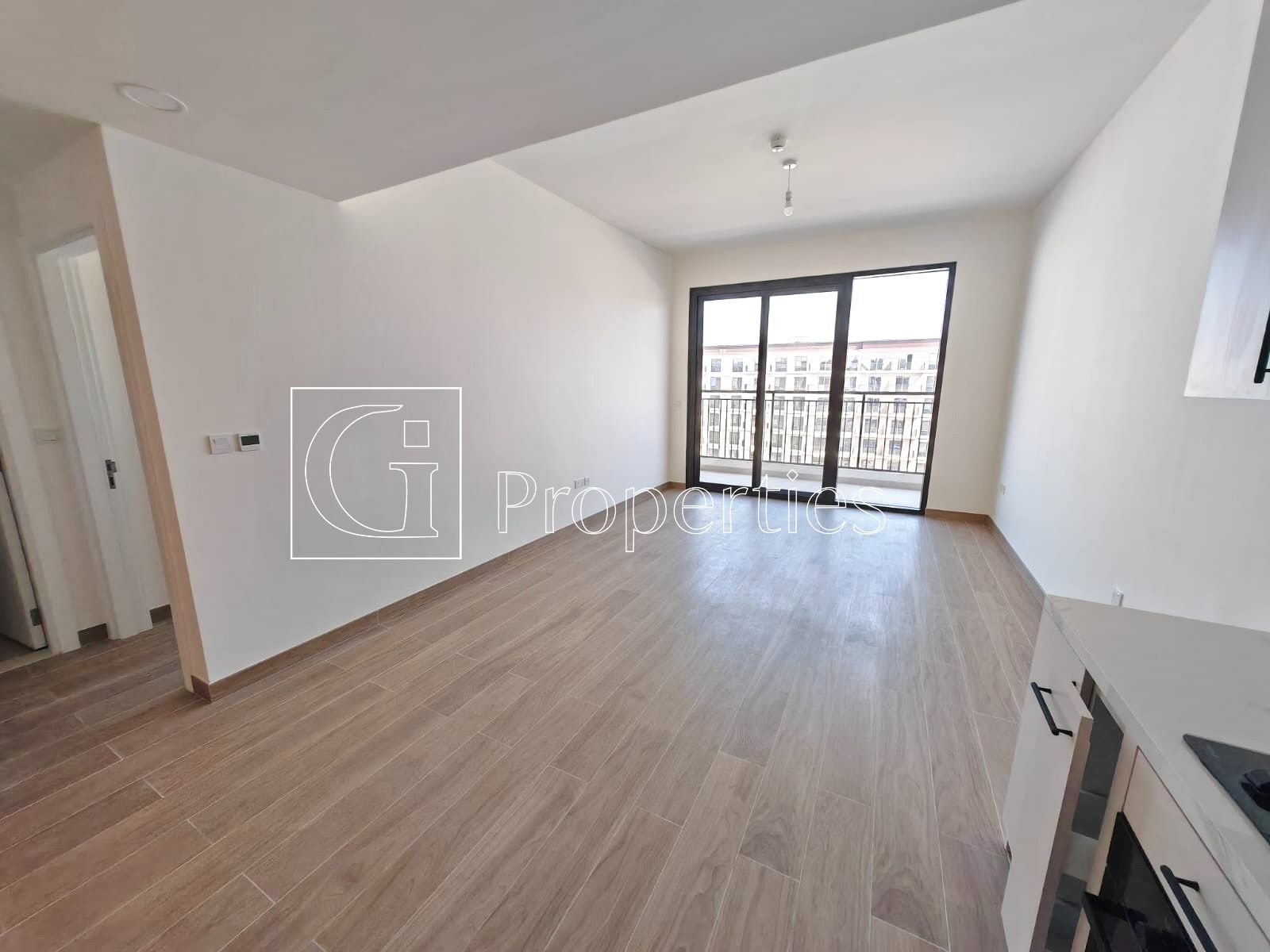 Open Kitchen | Spacious Layout | Boulevard View - 1