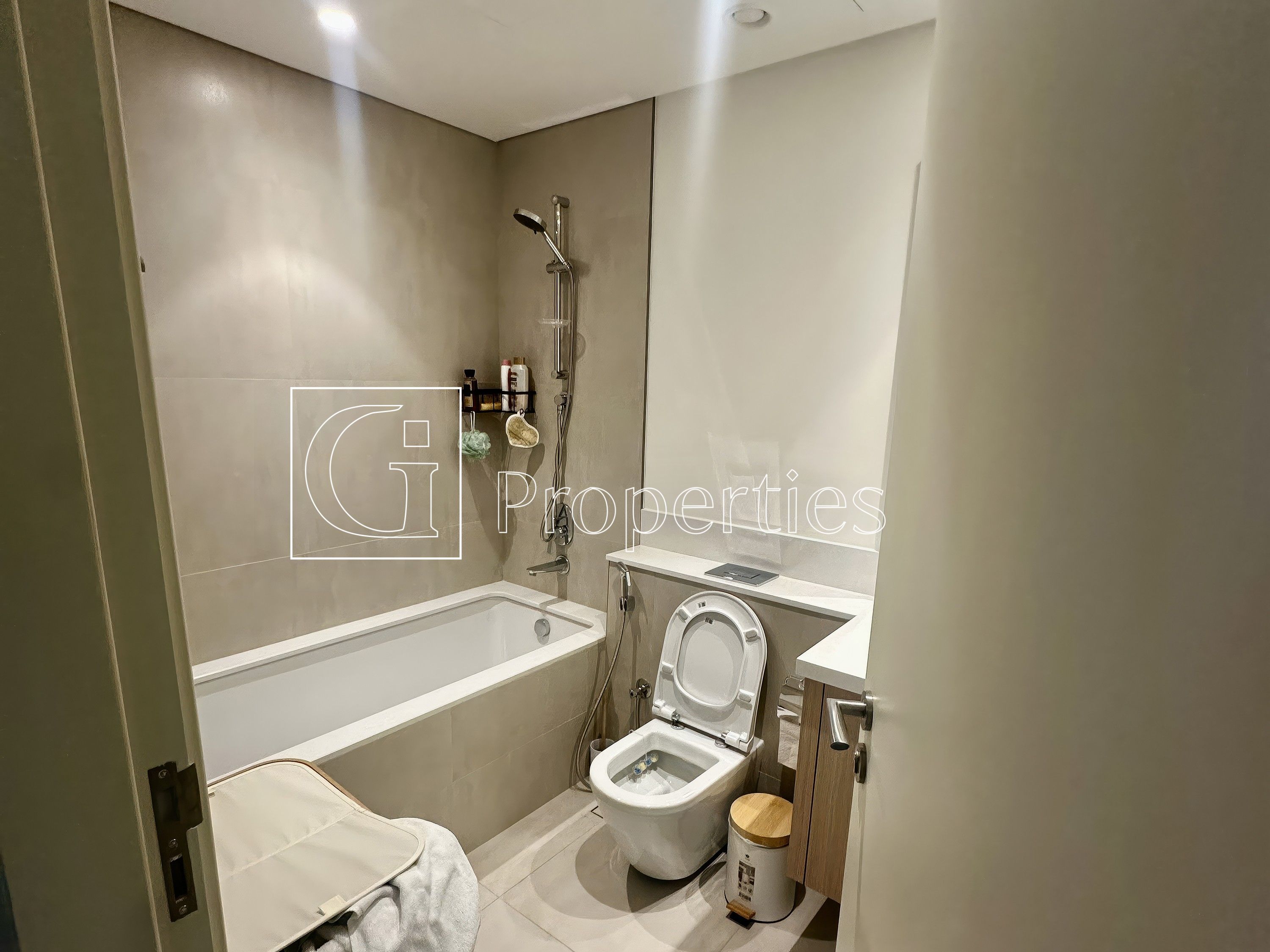 Spacious 3BR+Maid | Single Row | Private Garden - 9