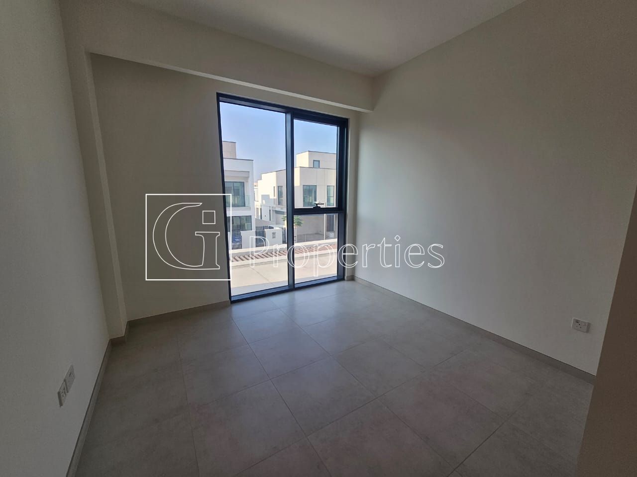 Brand New | Single Row Villa | Ready To Move - 25