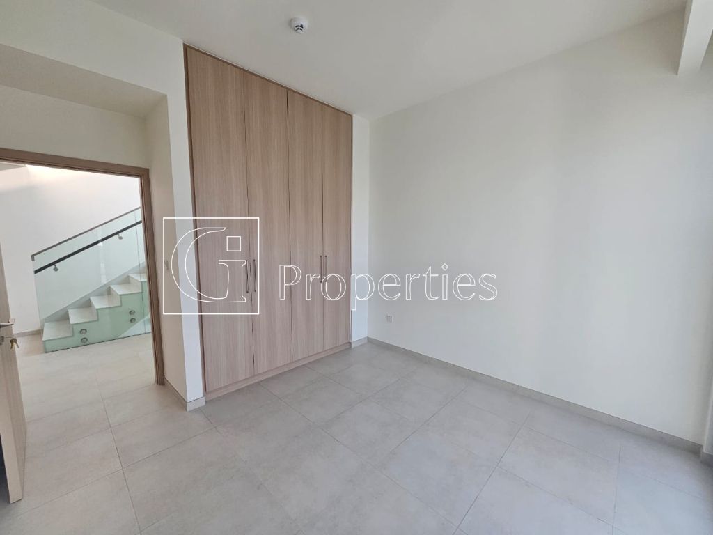 Brand New | Single Row Villa | Ready To Move - 5