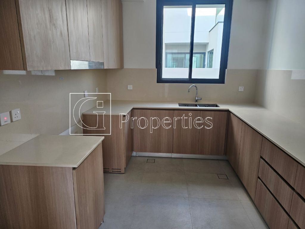 Brand New | Single Row Villa | Ready To Move - 6