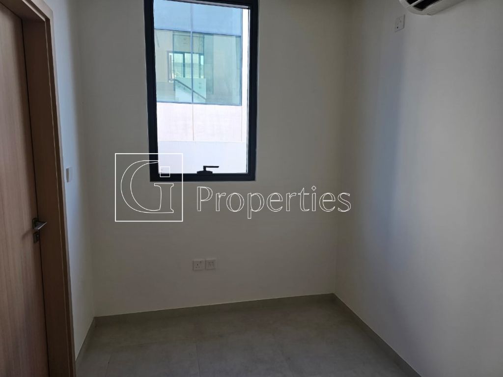 Brand New | Single Row Villa | Ready To Move - 10