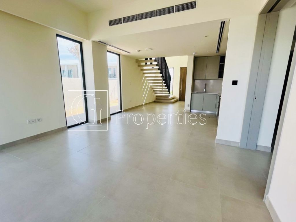 Ready to Move | Premium Corner Unit | Brand New - 3