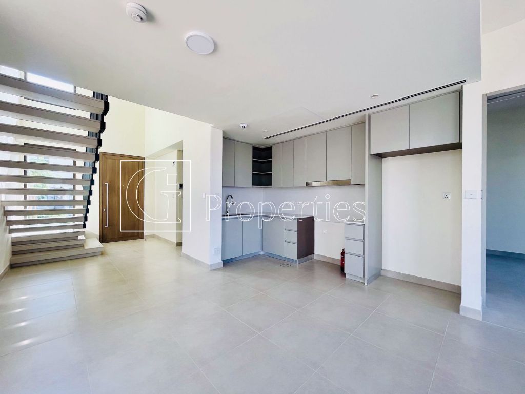 Ready to Move | Premium Corner Unit | Brand New - 5