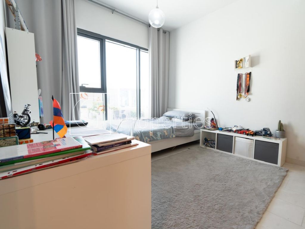 Unfurnished | Ready to Move | Big Layout - 11