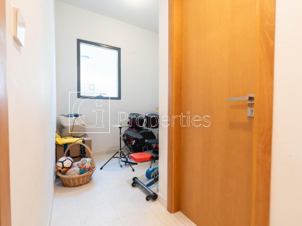 Unfurnished | Ready to Move | Big Layout - 13