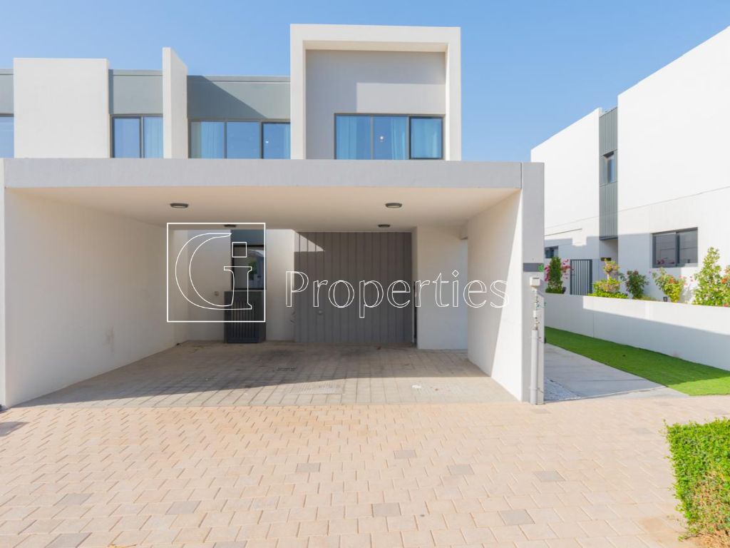 Unfurnished | Ready to Move | Big Layout - 1