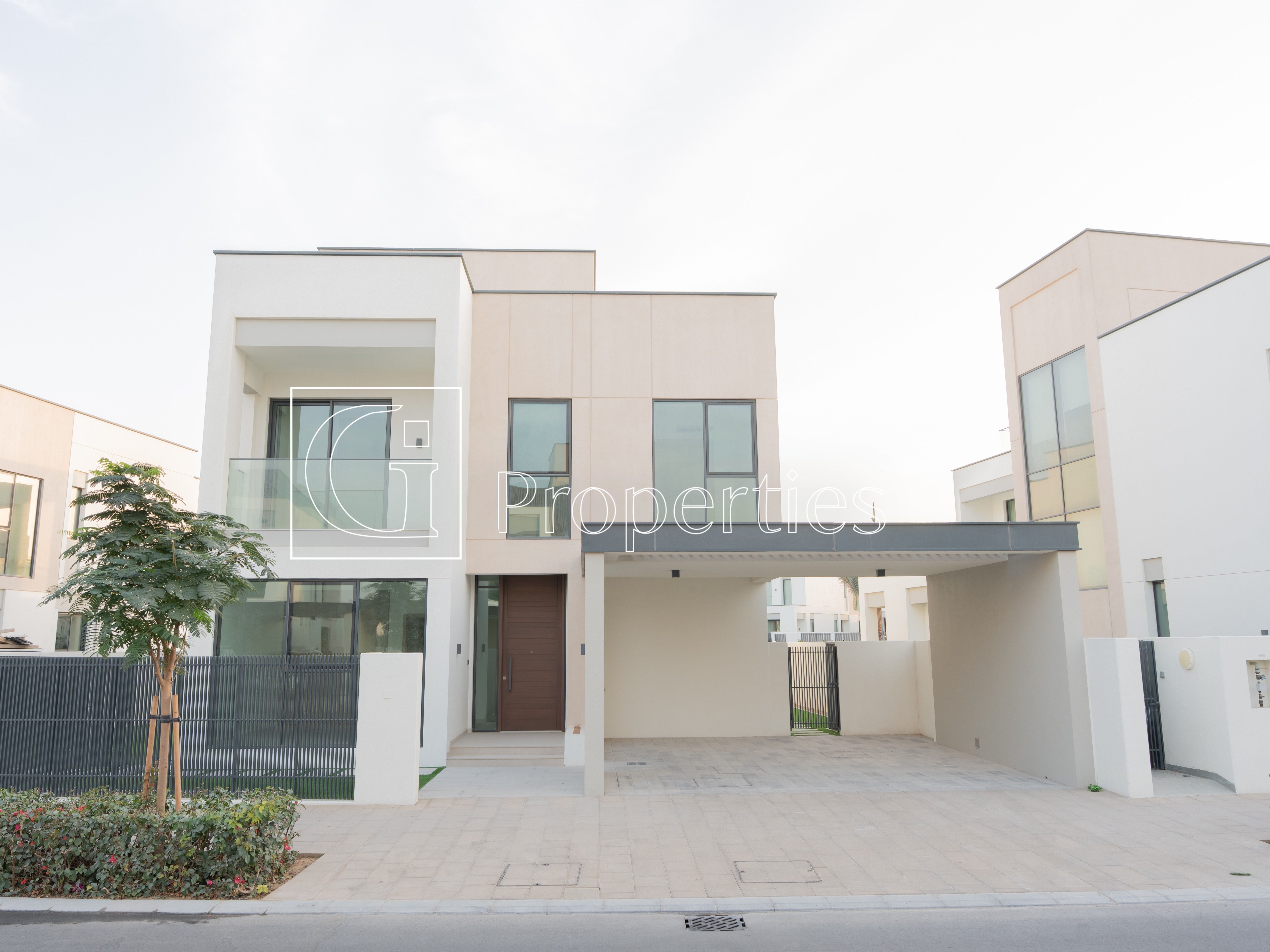 Brand New | Vacant | Huge Landscaped Plot - 1