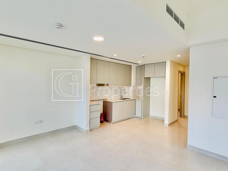 Ready to Move | Brand New | Prime Location - 4