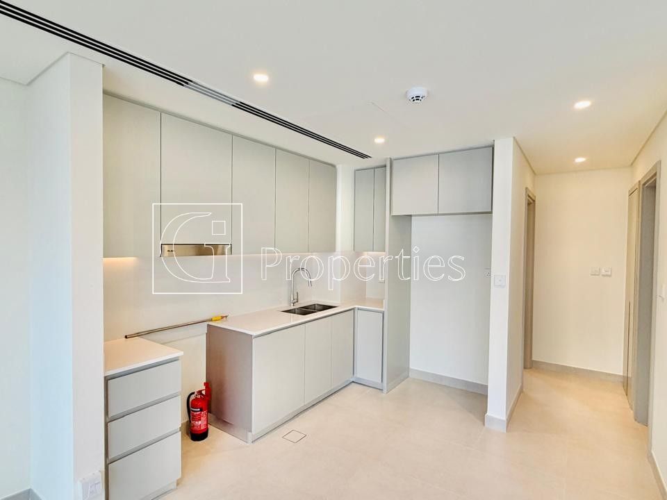 Ready to Move | Brand New | Prime Location - 5